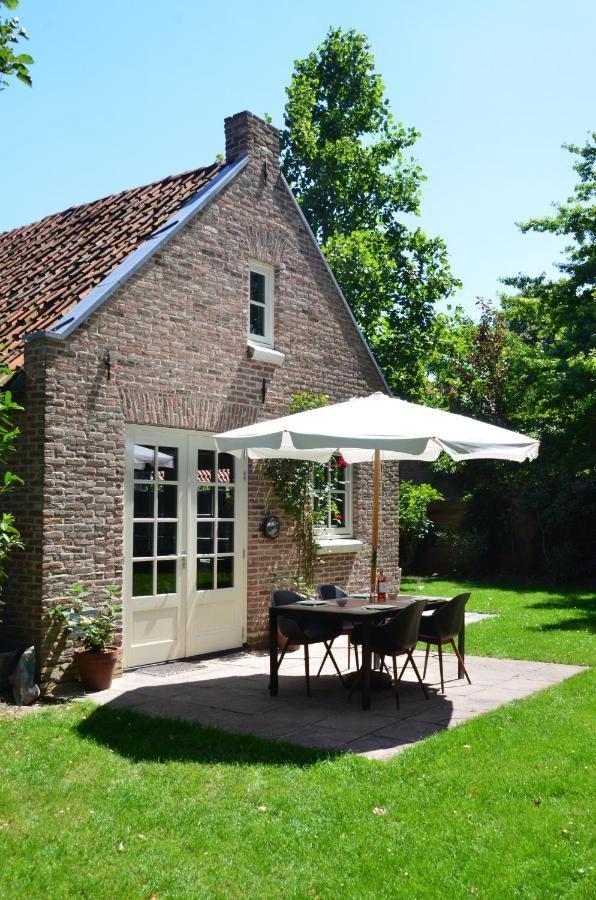 B&B Het Huijsje Woudrichem Exterior photo